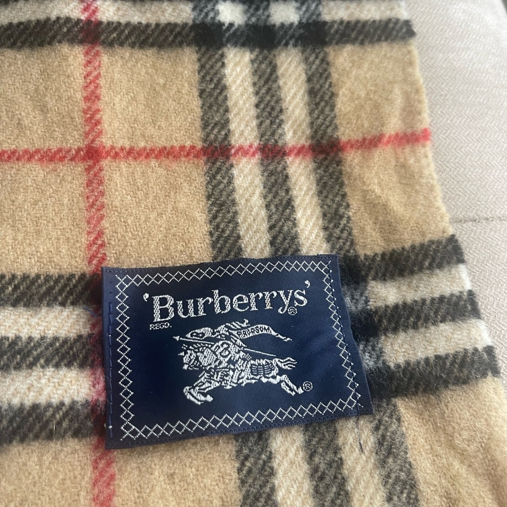 Burberry Shawl - Picture 2 of 3